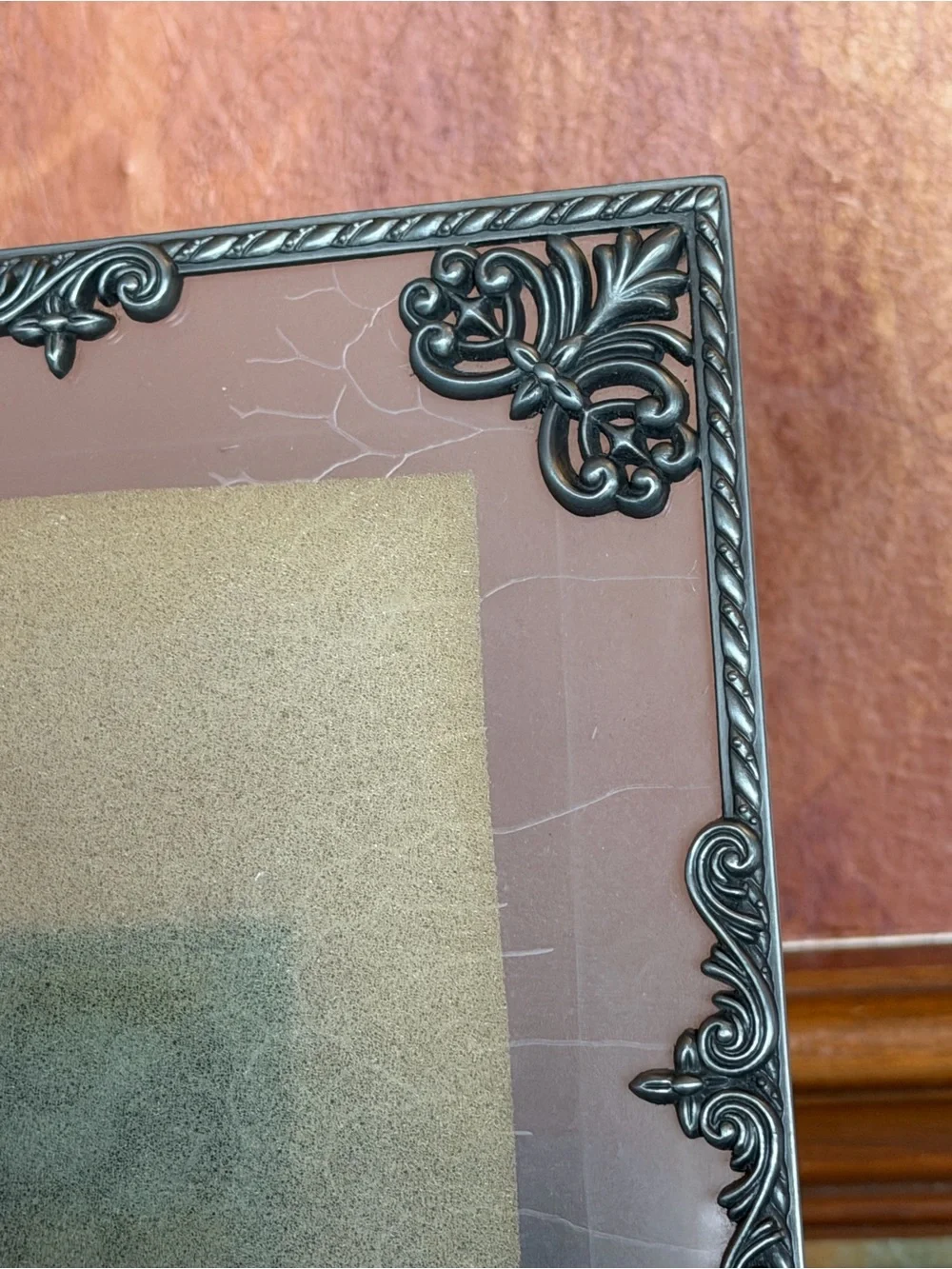 Malden International 4x6 Glass Floating Picture Frame Ornate Pewter Tabletop VTG